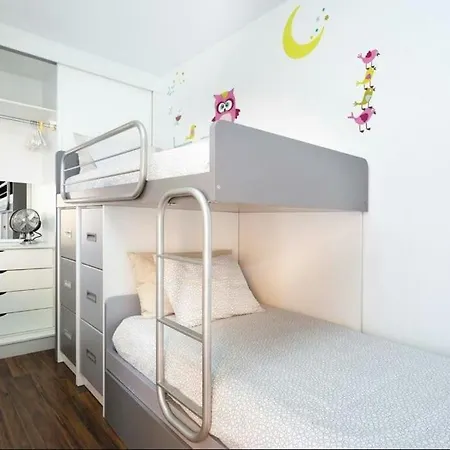 Centrico Y Elegante En