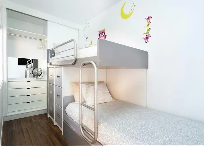 Centrico Y Elegante En